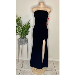 Black elegant dress